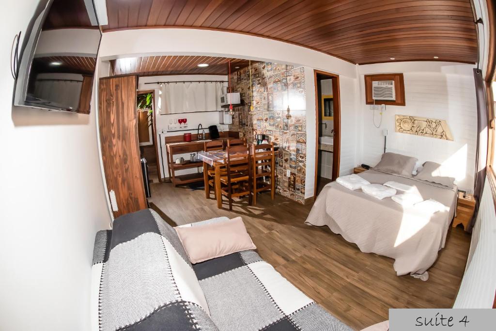 Cantinho dos Anjos Suítes room 5